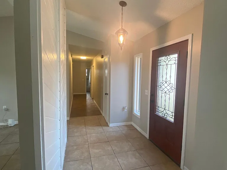 Lake Hill Cir — Photo 6