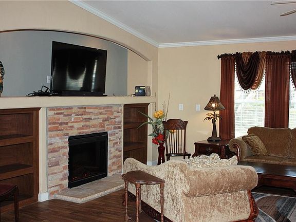 4th image of 117 Austin Dr