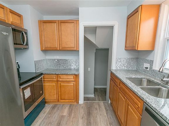 5th image of 4984 E 110th St