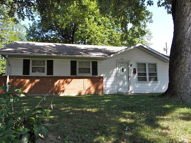 1st image of 708 Regina Ct