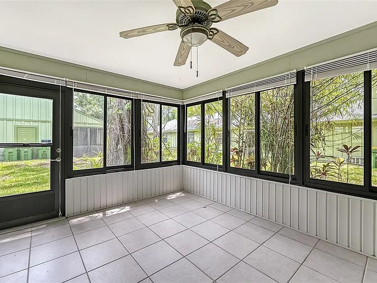 5010 Barrington Cir #2001 — Photo 39