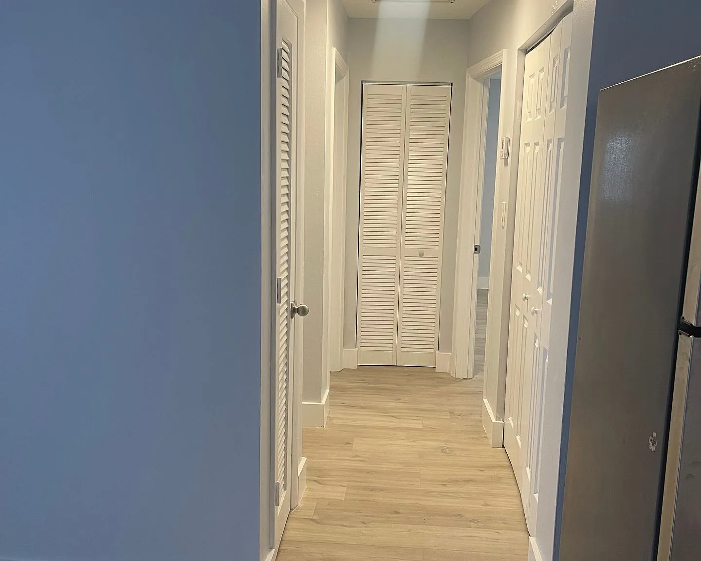 780 NE — Photo 1