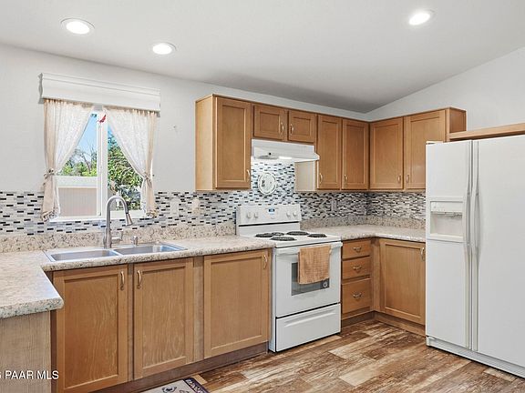 4th image of 1263 Del Rio Dr