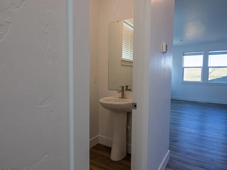 8238 W Fern St — Photo 13