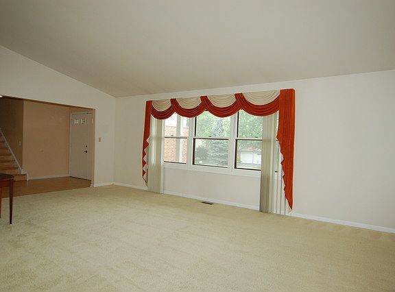 5th image of 4395 Mumford Dr