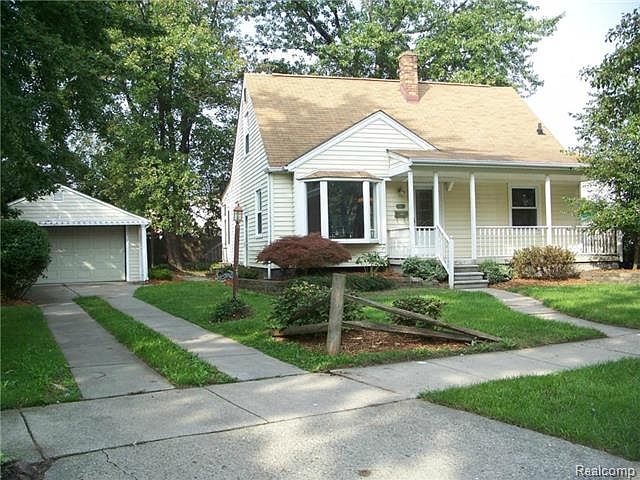 1st image of 1631 W Farnum Ave