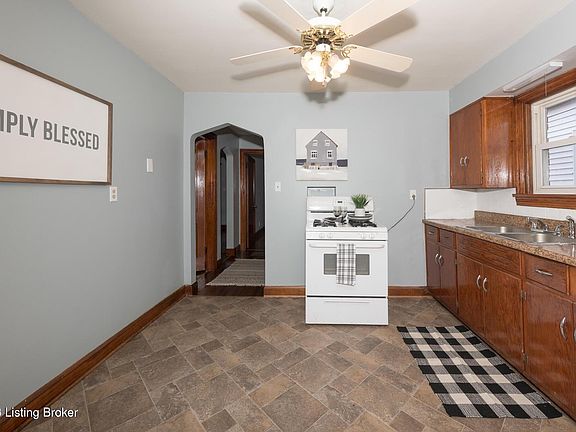 2nd image of 3664 Kahlert Ave