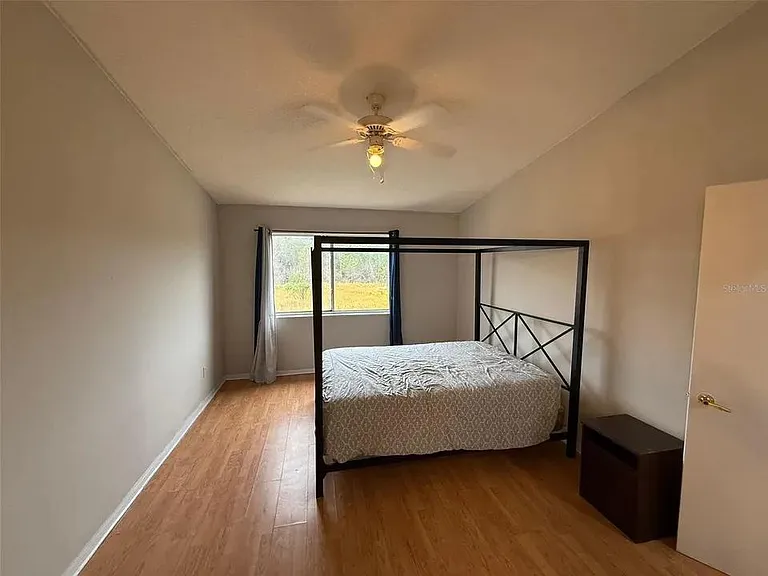 475 Caribbean Dr — Photo 5