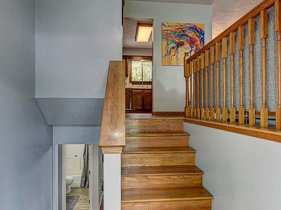 3rd image of 7719 Greenleaf Dr