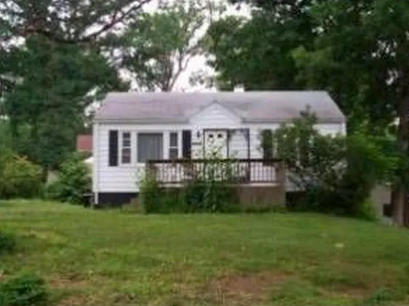 4108 Sherwood St, Fairfax, VA 22030