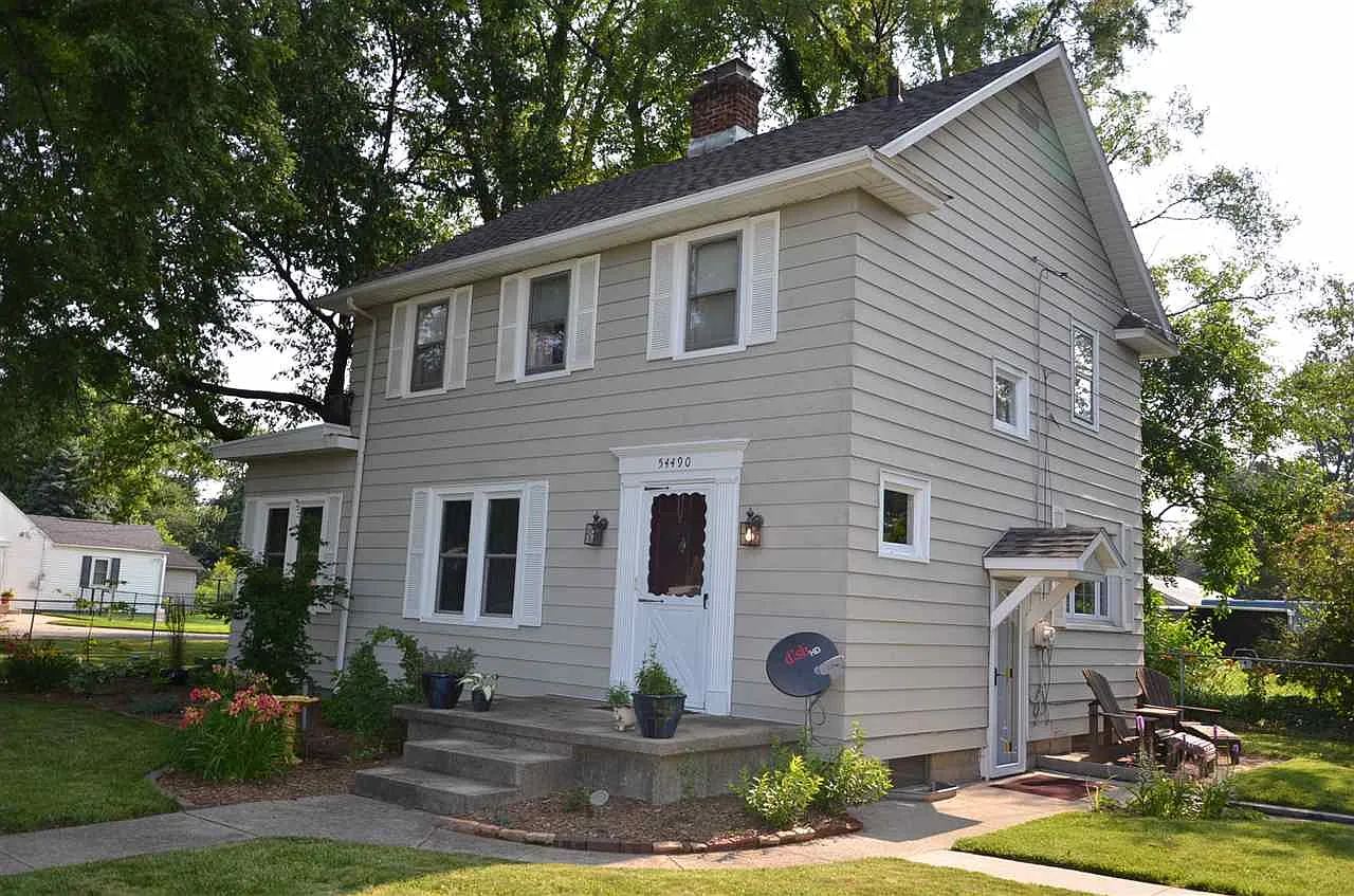 54490 Terrace Ln photo 1