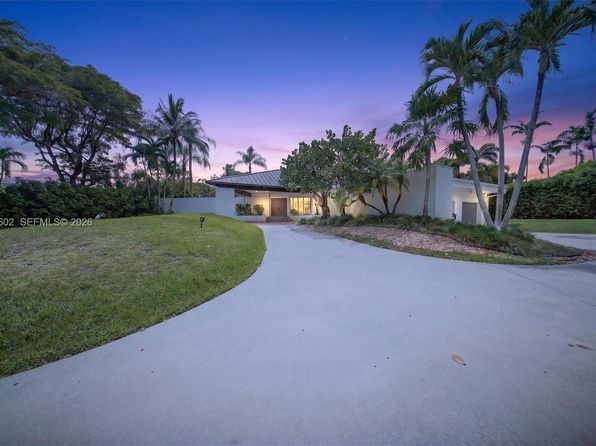 8925 SW 102nd Ter