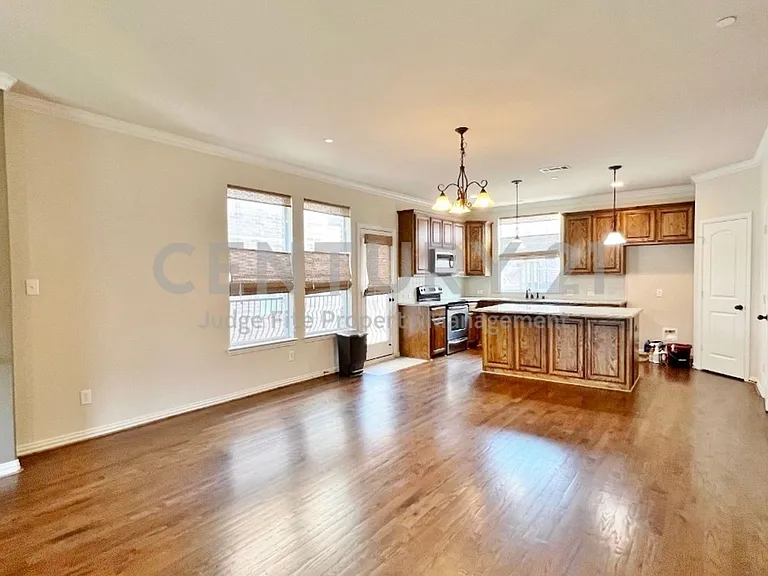 2500 Rockbrook Dr #40 — Photo 7