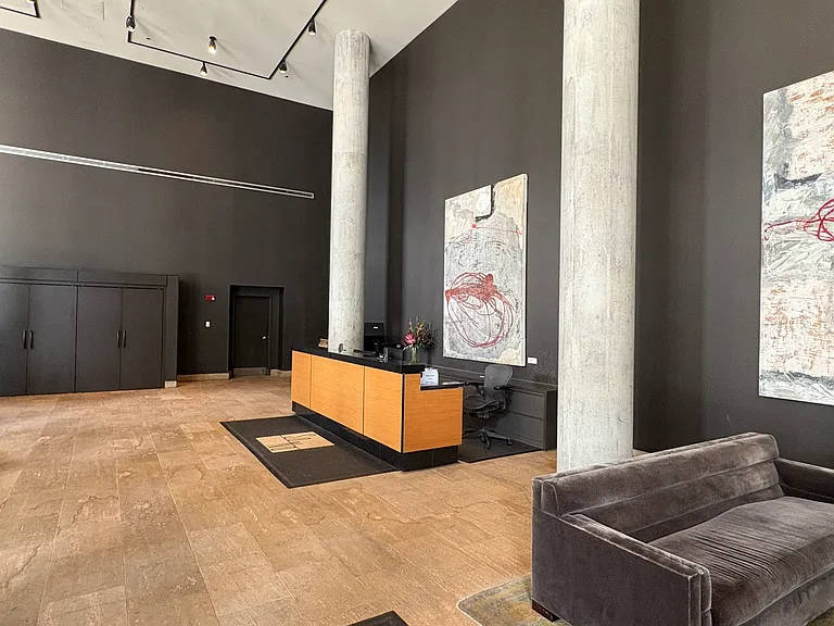 860 W Blackhawk St #601 — Photo 16