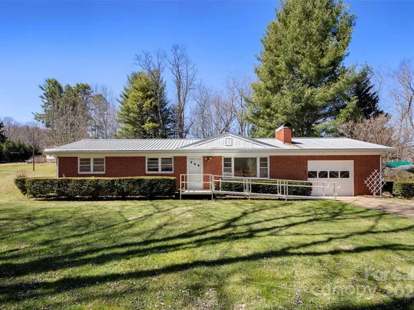 1120 Oakdale Rd, Waynesville, NC 28786