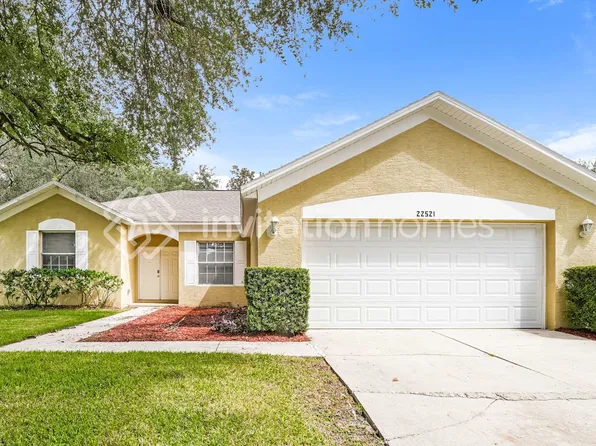 22521 Laureldale Dr, Lutz, FL 33549