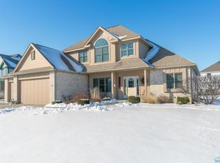 973 Reeves Ct, Bowling Green, OH 43402