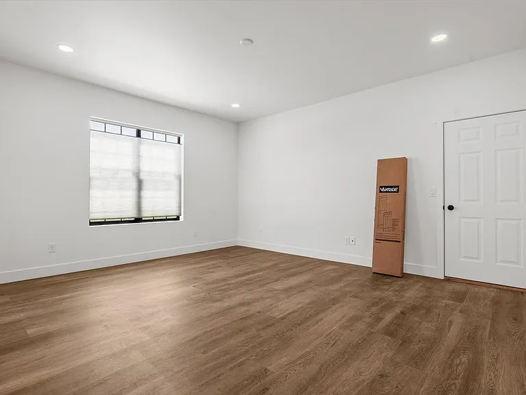 5427 Apple Rose Ln #2 — Photo 6