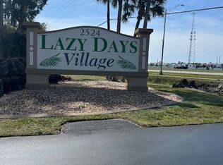 546 Freedom St, North Fort Myers, FL 33917