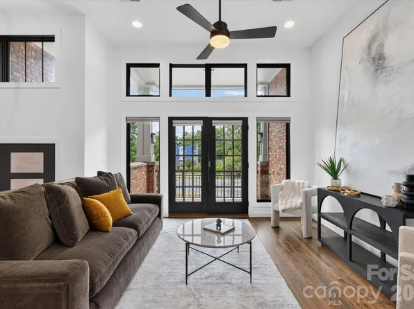 2727 N Brevard St, Charlotte, NC 28205