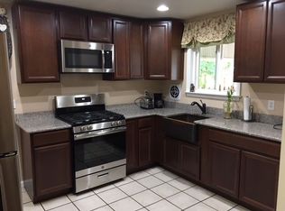 3660 Academy Rd, Philadelphia, PA 19154