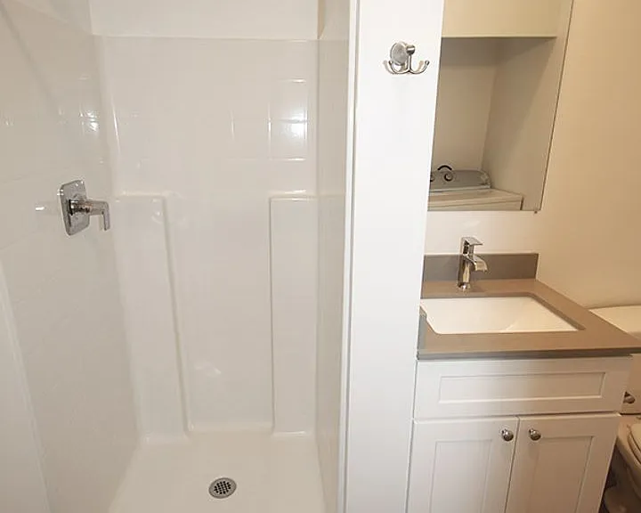 Union Apartments — Photo 14