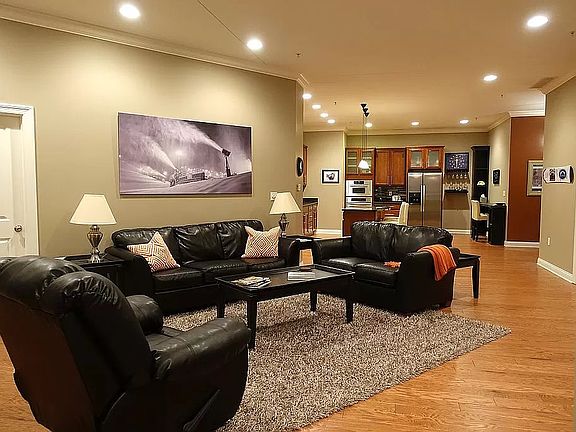 2nd image of 141 S Meridian St Suite 406