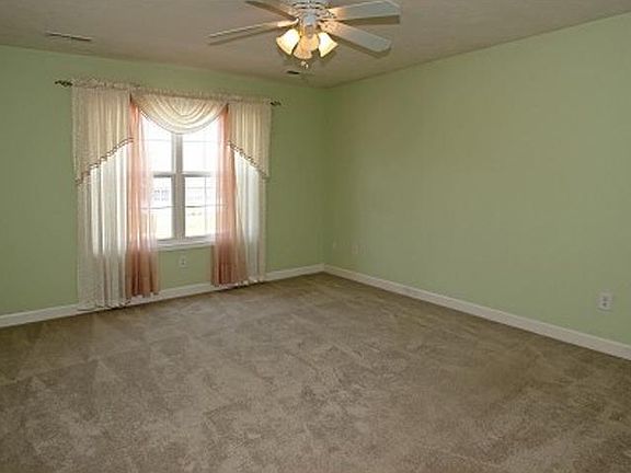 4th image of 6037 Carriage Corner Dr