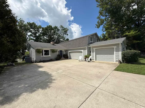 700 Iron Bridge Rd, Cicero, IN 46034