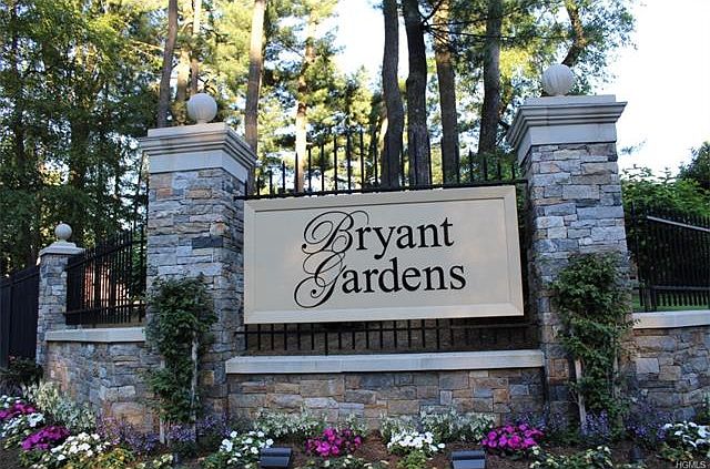 1st image of 3 Bryant Cres APT 1G