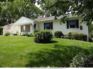 1 Mowry Rd, Smithfield, RI 02828