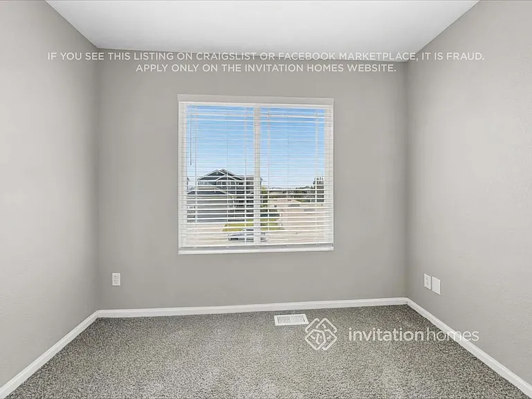 7644 Dobbs Dr — Photo 16