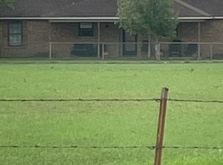 710 N Us Highway 77, Milford, TX 76670