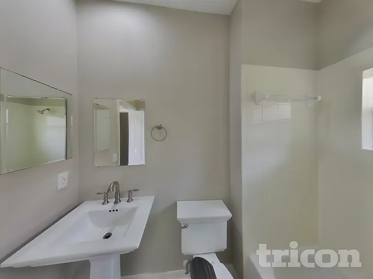 16651 Midsummer Ln — Photo 22