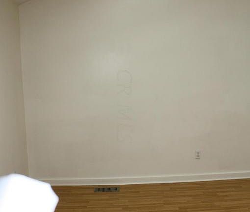 3rd image of 1474 Indianola Ave
