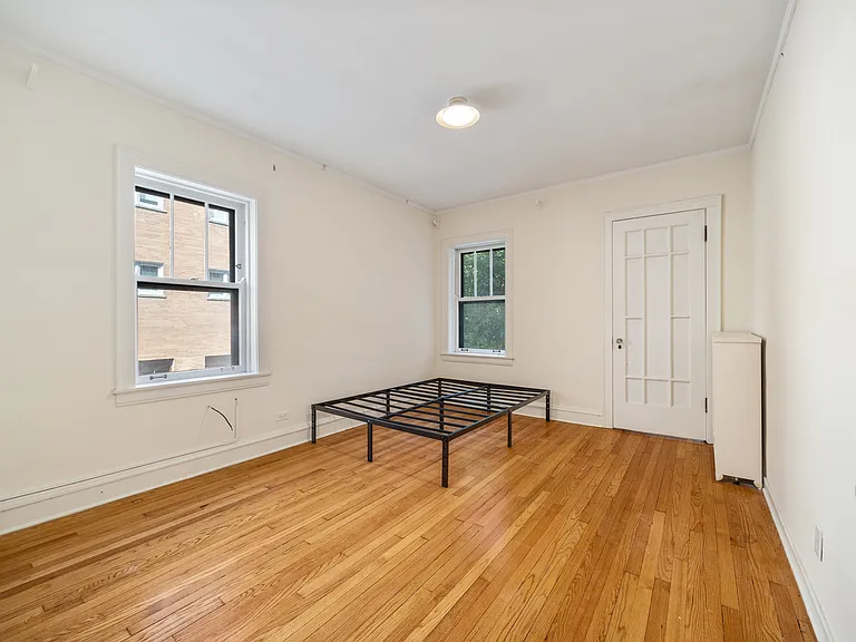 721 Foster St #1W — Photo 12