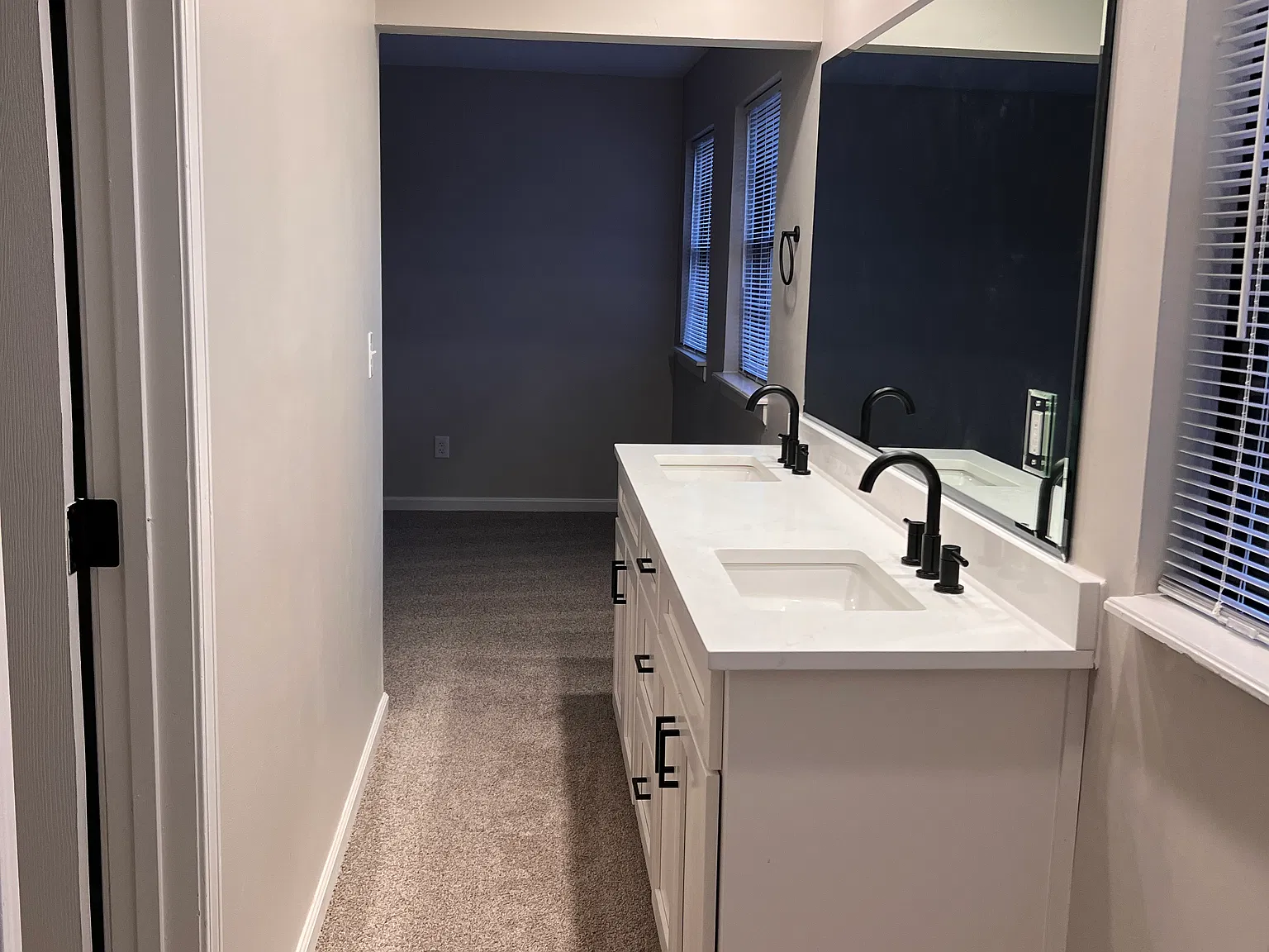 3 bed, 2.5 bath, 2000 sqft, $2,350 — Photo 4