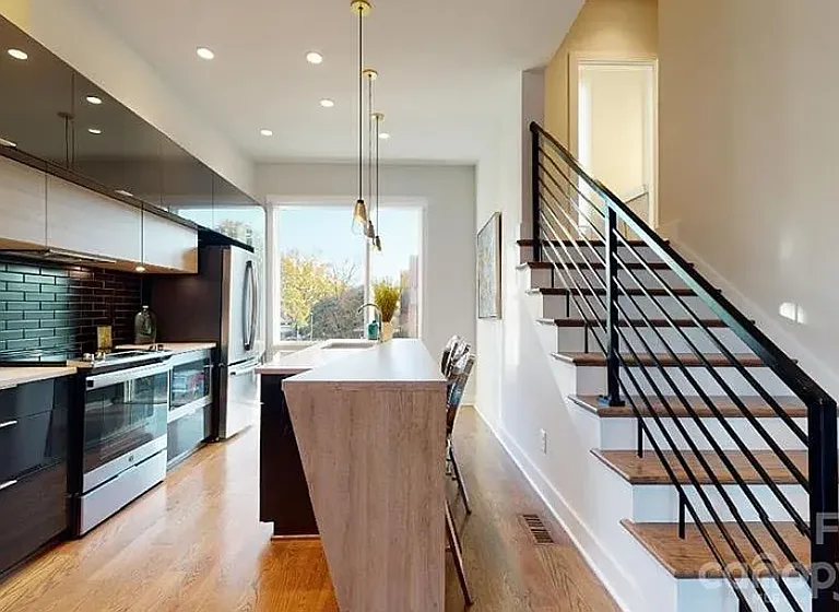 1056 Kenilworth Ave #1 — Photo 9
