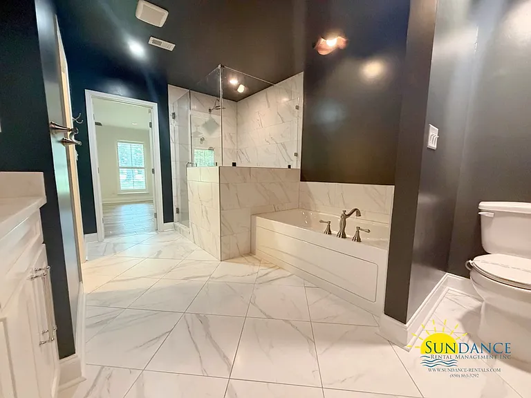 224 Yacht Club Dr NE — Photo 11