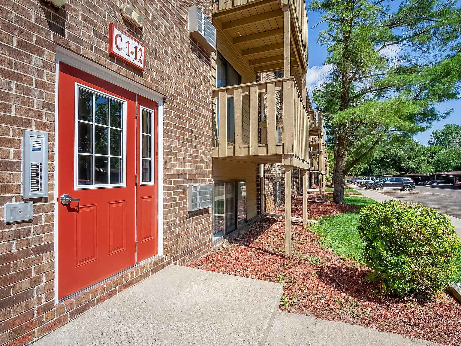Homestead Apartments — Photo 3