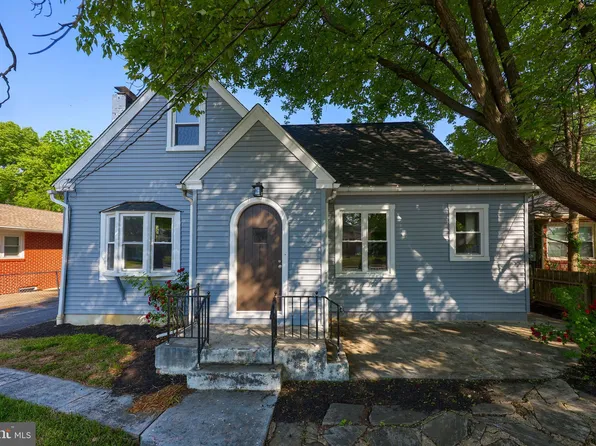 355 Lowther St, Lemoyne, PA 17043