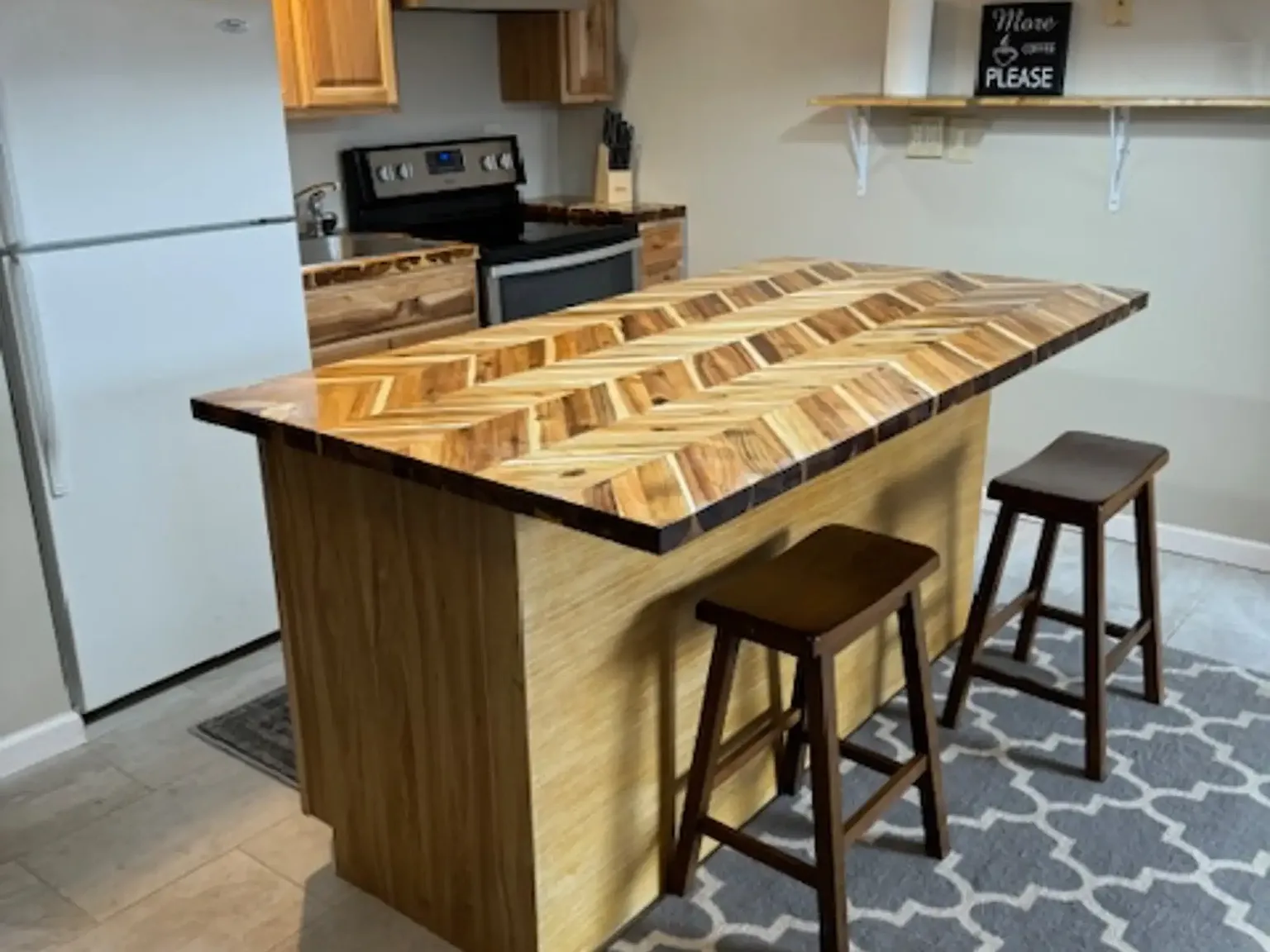 Chesterfield Apartments — Photo 1