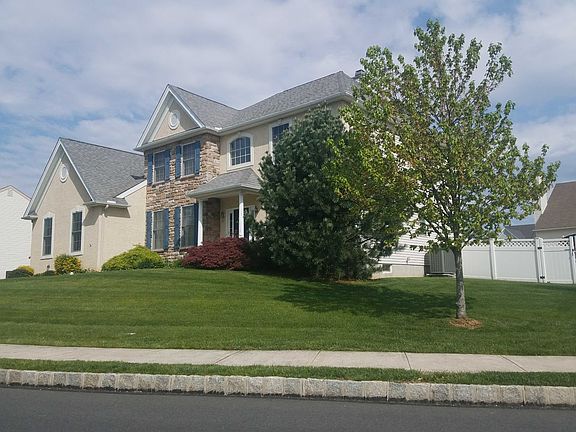 3rd image of 980 Cosenza Ct
