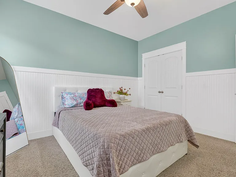 313 Laurel Oaks Dr — Photo 16