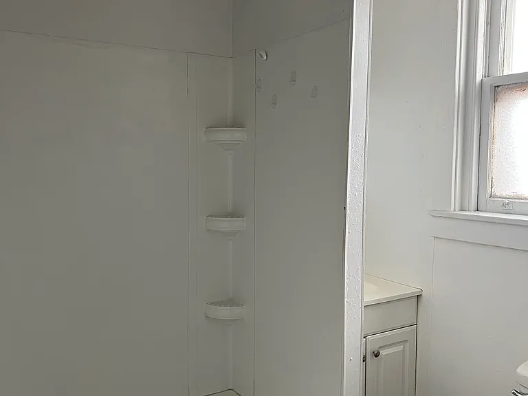536 Lancaster Ave #2F — Photo 7
