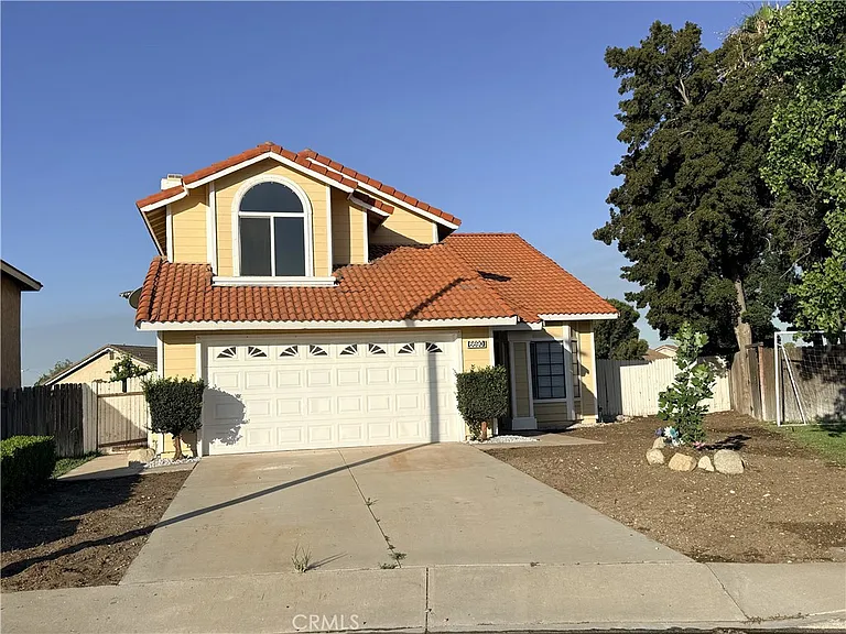 6690 Acacia Ct — Photo 1