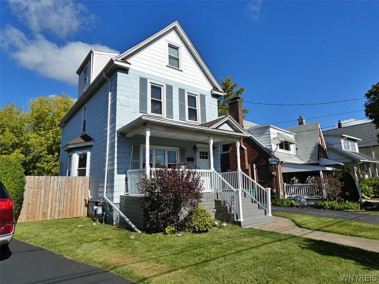 Listing photo 2