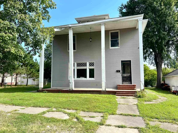 410 E Harrison St, Oakland City, IN 47660