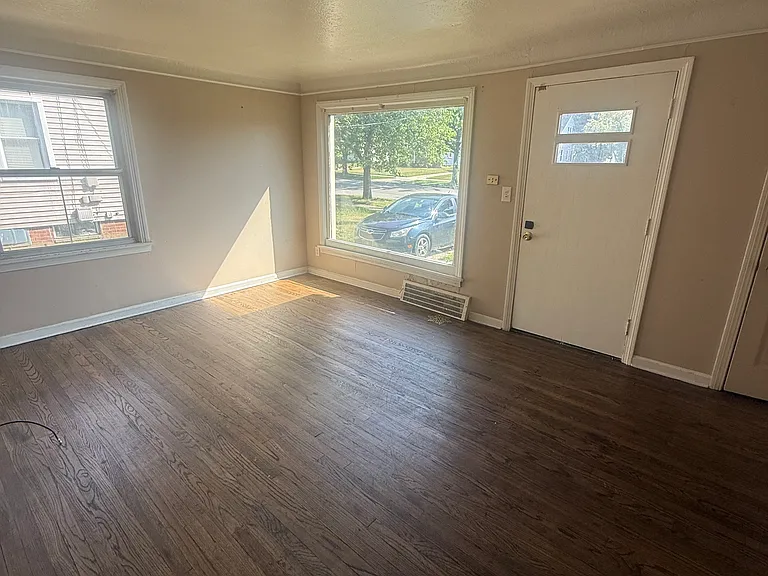 2207 Green Rd — Photo 9