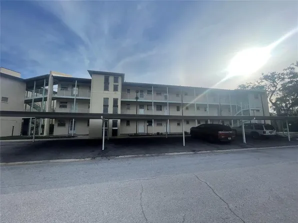 5245 Amulet Dr APT 208, New Port Richey, FL 34652